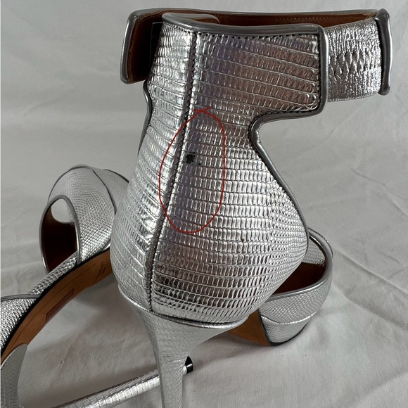 GIVENCHY Silver Leather Lizard Embossed Shark Lock Ankle Strap Sandals 40 - 10US - Picture 10 of 15